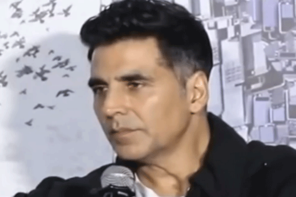 Khiladi Akki celebrates 30 years in Bollywood